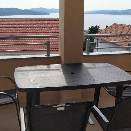 In Okrug Gornji With Sea View, Balcony, Air Conditioning, Wifi 5059-4 Apartment Trogir